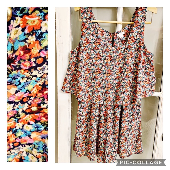 Xhilaration Dresses & Skirts - Xhilaration floral romper w shorts button back L